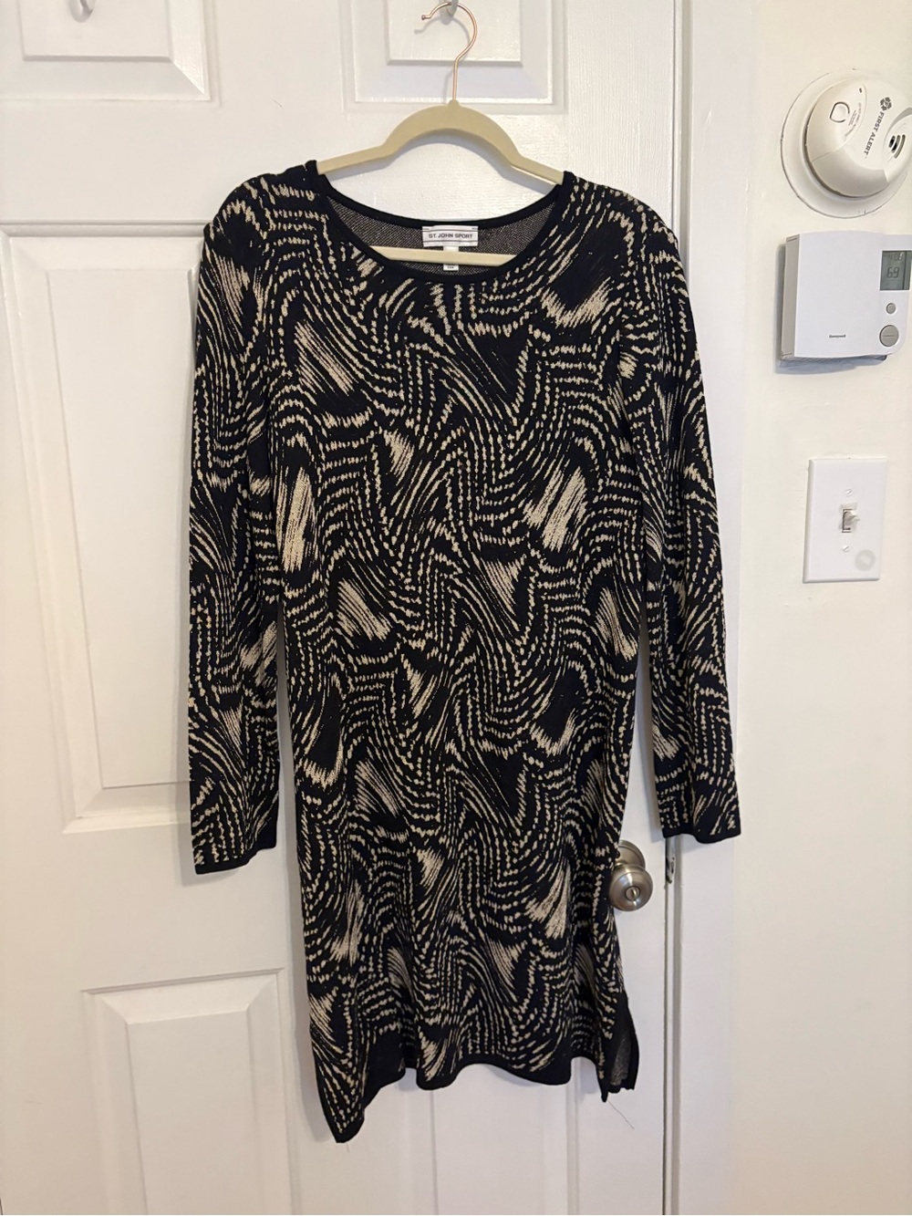 St John Sweater Dress Black & Gold Patterned Long Sleeve